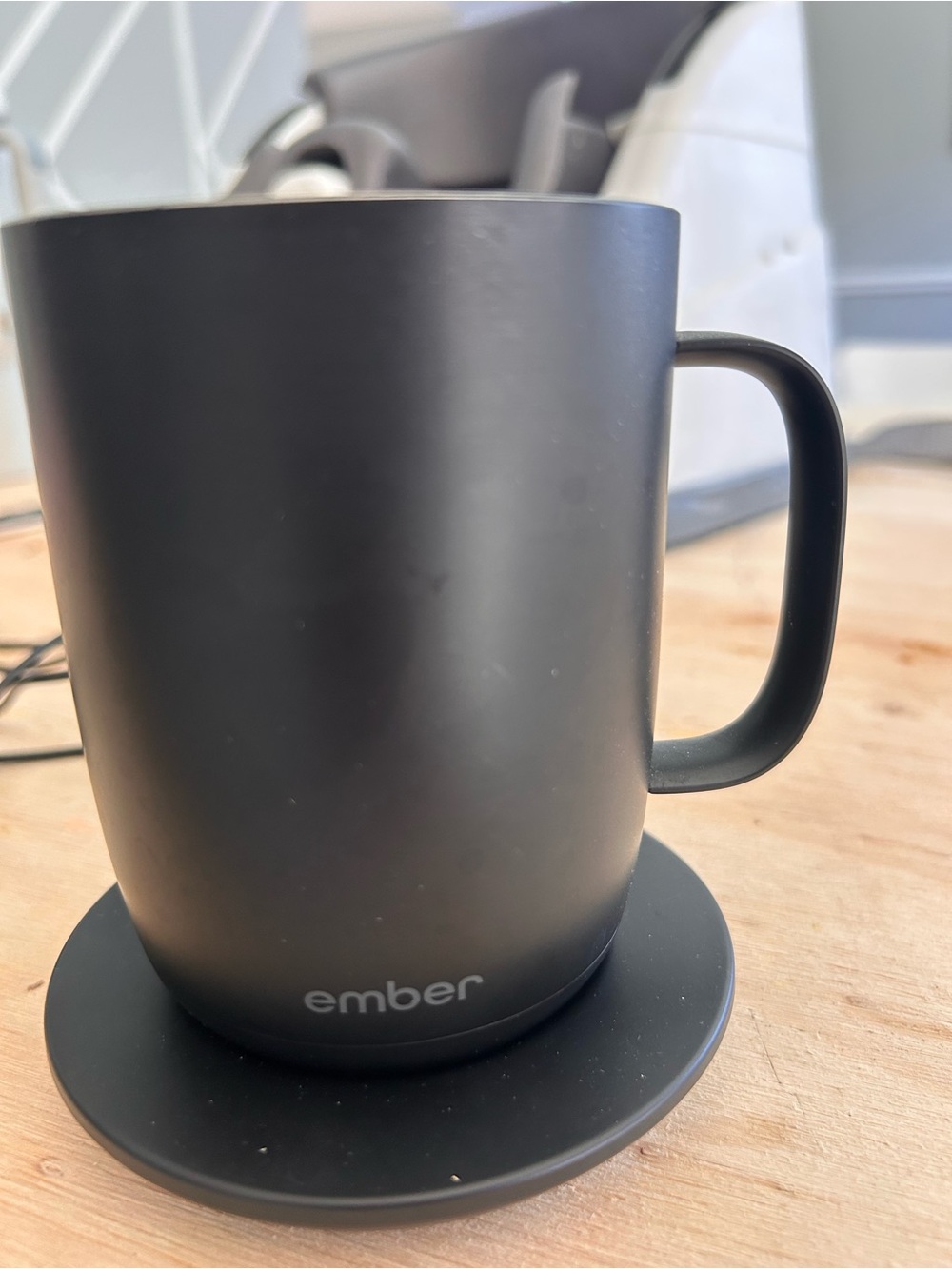 Ember Black Temperature-Control Travel Mug with Charging Coaster